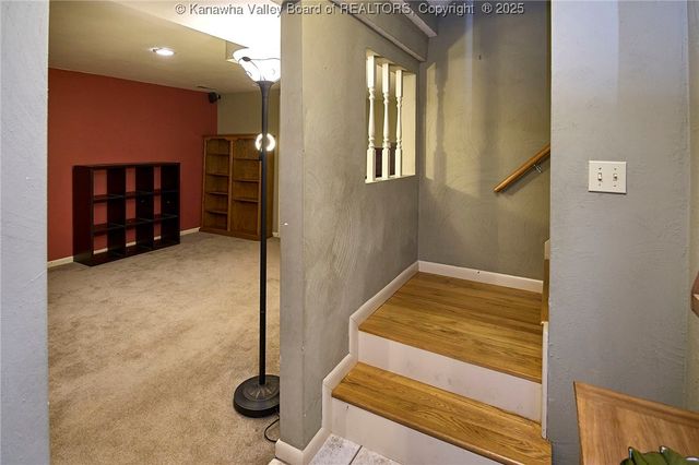 115 Mountaineer Lane, Charleston, WV 25312