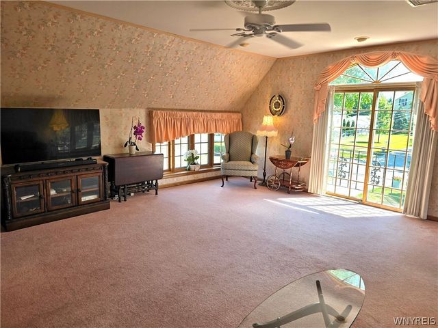 36 Dellwood Road, Amherst, NY 14226
