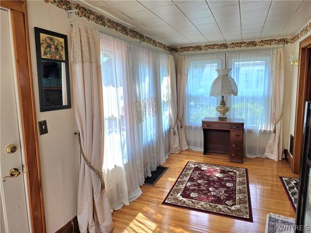 36 Dellwood Road, Amherst, NY 14226