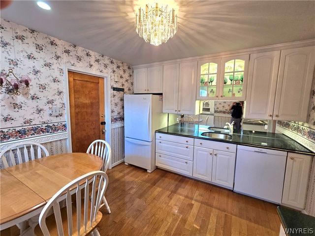 36 Dellwood Road, Amherst, NY 14226