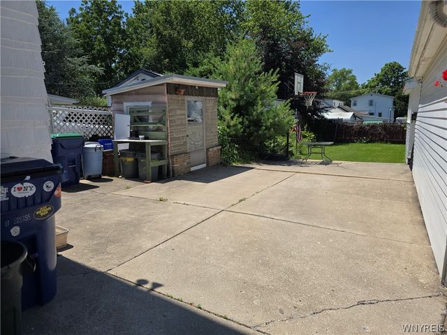 36 Dellwood Road, Amherst, NY 14226