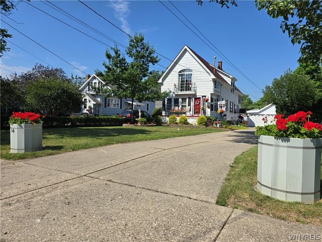 36 Dellwood Road, Amherst, NY 14226