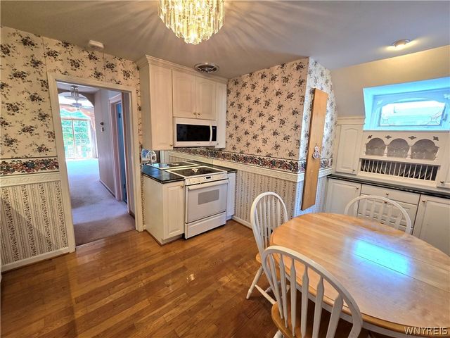 36 Dellwood Road, Amherst, NY 14226