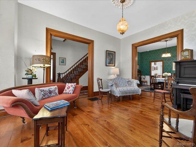 403 Lake Street, Howell, MI 48843