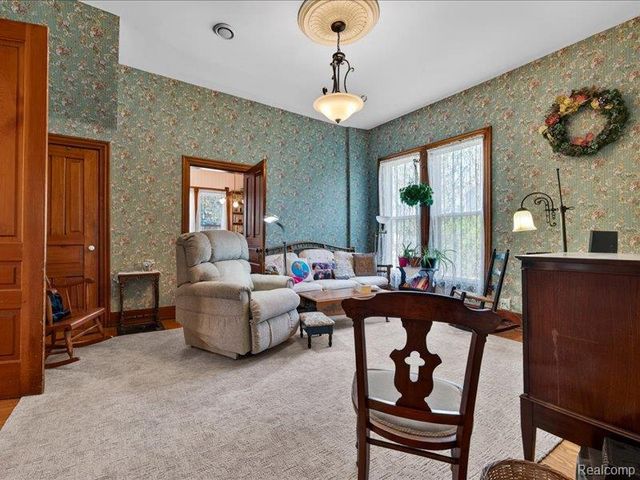 403 Lake Street, Howell, MI 48843