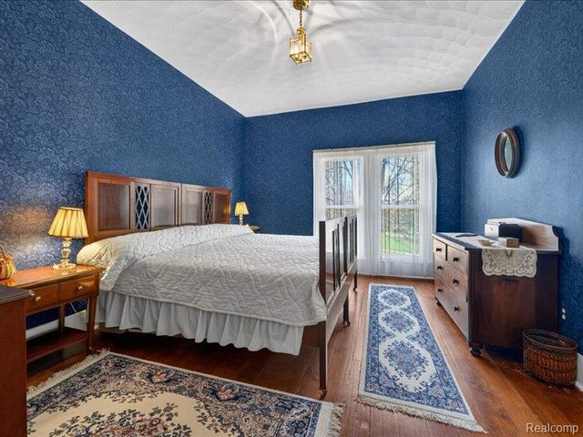 403 Lake Street, Howell, MI 48843