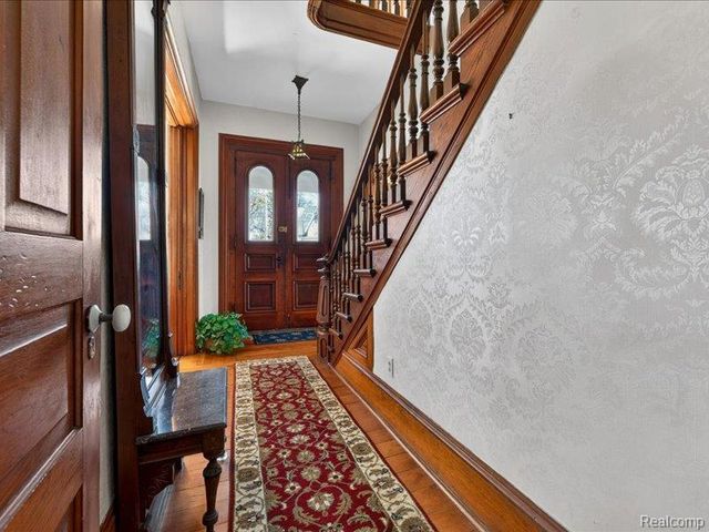 403 Lake Street, Howell, MI 48843