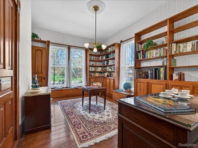 403 Lake Street, Howell, MI 48843