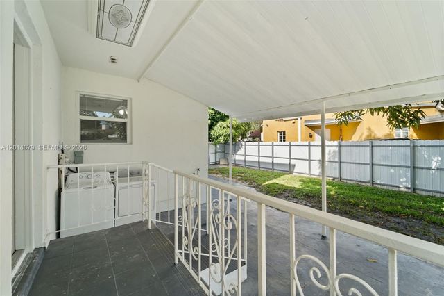 255 Beacom Blvd Downstairs, Miami, FL 33135
