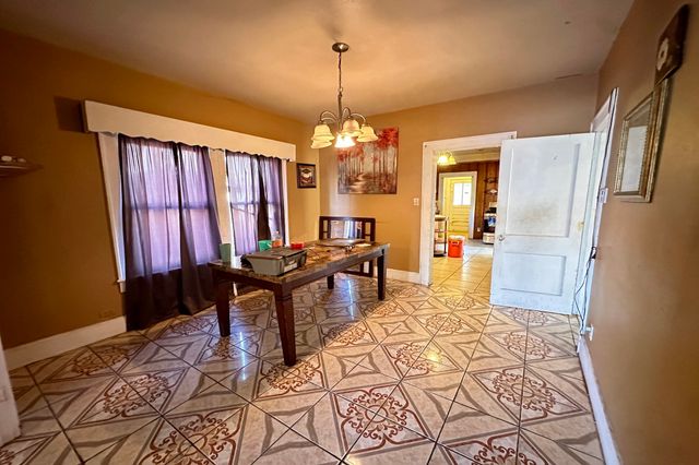 3521 Avenue Avenue E, Fort Worth, TX 76105