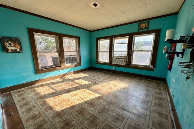 3521 Avenue Avenue E, Fort Worth, TX 76105