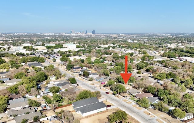 3521 Avenue Avenue E, Fort Worth, TX 76105