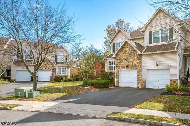 30 Dewitt Ln, Hillsborough Twp., NJ 08844