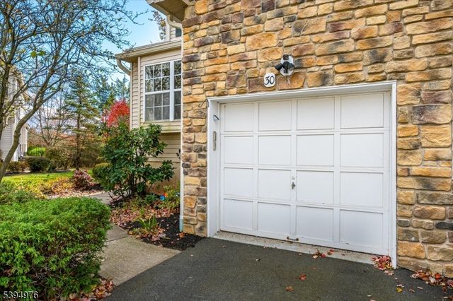 30 Dewitt Ln, Hillsborough Twp., NJ 08844