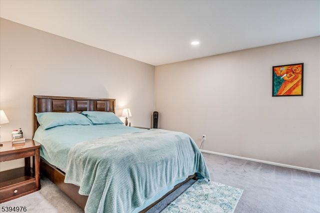 30 Dewitt Ln, Hillsborough Twp., NJ 08844