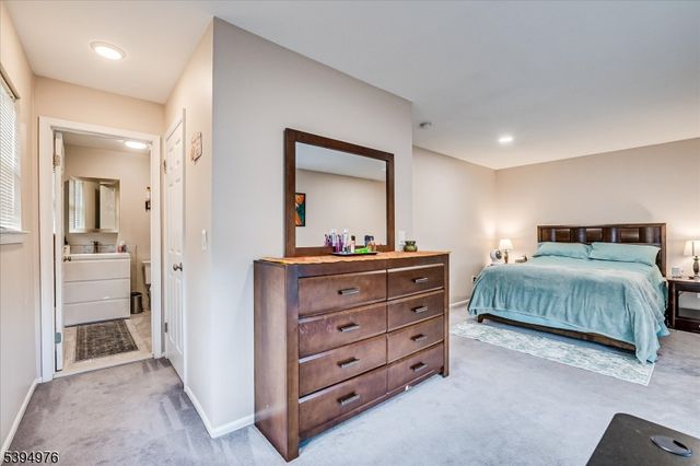 30 Dewitt Ln, Hillsborough Twp., NJ 08844