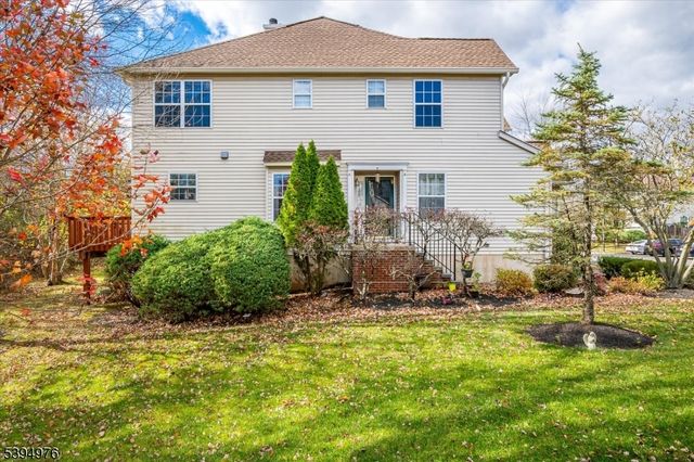 30 Dewitt Ln, Hillsborough Twp., NJ 08844
