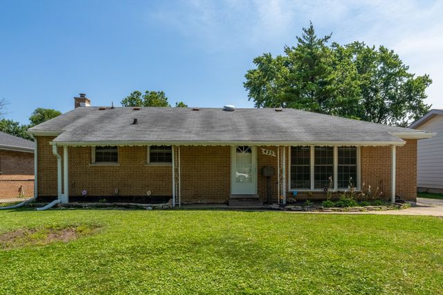 425 S Clarendon Avenue, Addison, IL 60101