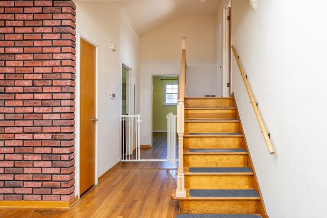 425 S Clarendon Avenue, Addison, IL 60101