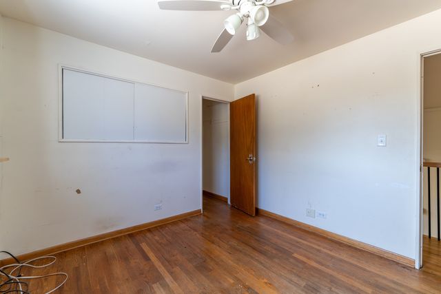 425 S Clarendon Avenue, Addison, IL 60101