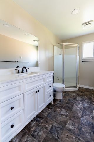 425 S Clarendon Avenue, Addison, IL 60101