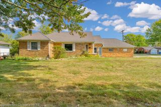 27524 Gail Drive, Warren, MI 48093