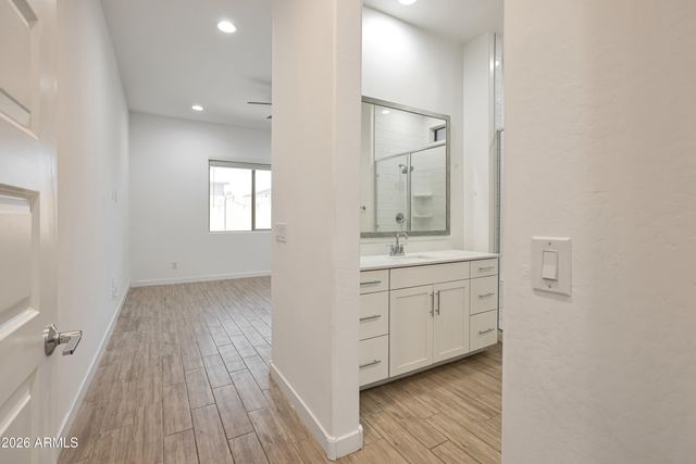 18868 W LAUREL Lane, Surprise, AZ 85388