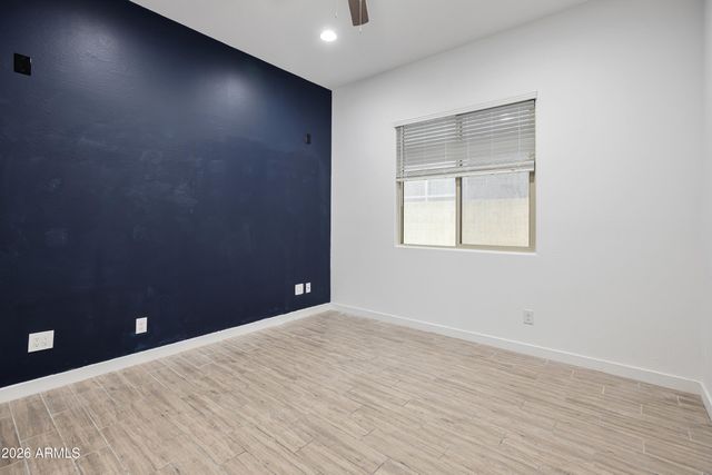 18868 W LAUREL Lane, Surprise, AZ 85388