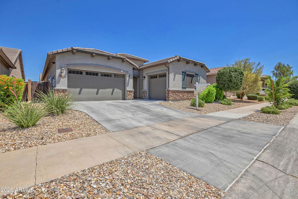 18868 W LAUREL Lane, Surprise, AZ 85388