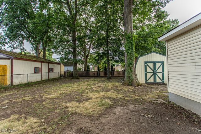 1554 Edgewood NE, Warren, OH 44483