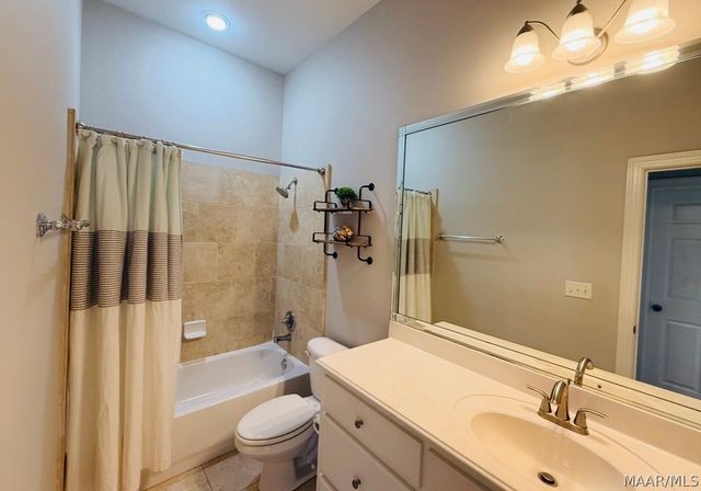 9767 Farnham Drive, Pike Road, AL 36064