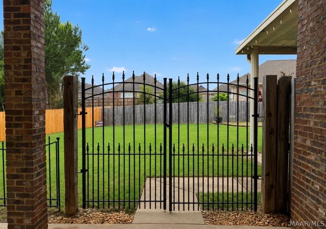9767 Farnham Drive, Pike Road, AL 36064
