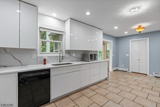 6 Highland Ave, Piscataway Twp., NJ 08854