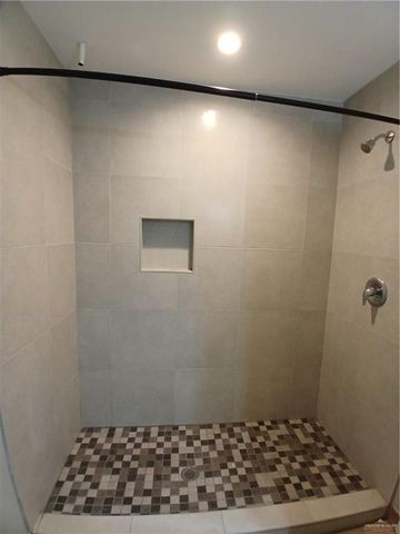 825 S Mississippi Street C, Alton, TX 78573
