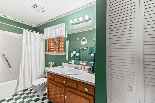 855 Springwood Circle, Mount Pleasant, SC 29464