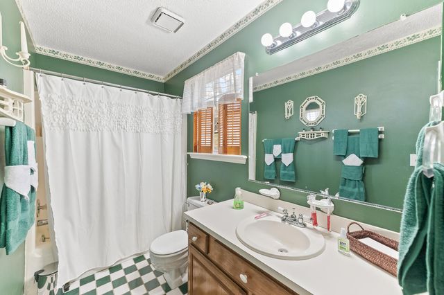 855 Springwood Circle, Mount Pleasant, SC 29464