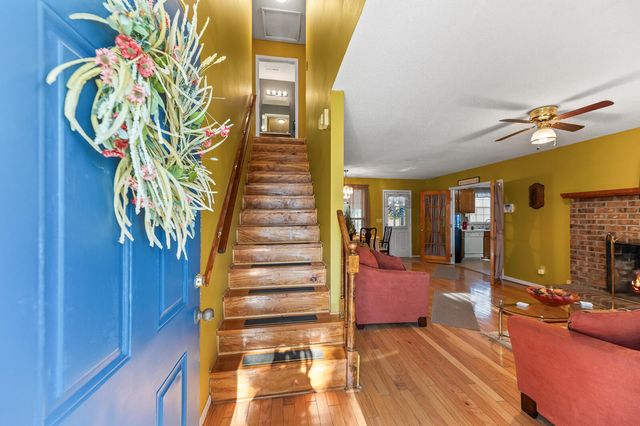 855 Springwood Circle, Mount Pleasant, SC 29464