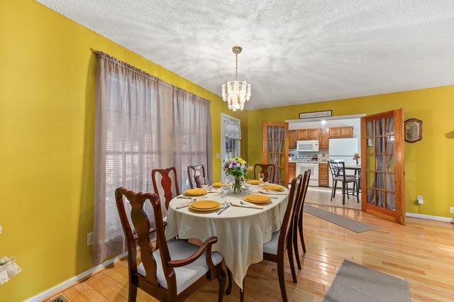 855 Springwood Circle, Mount Pleasant, SC 29464