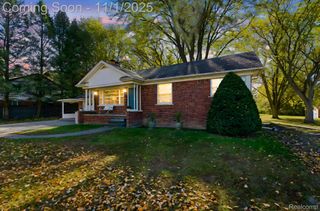 19342 22 Mile Road, Macomb Township, MI 48044