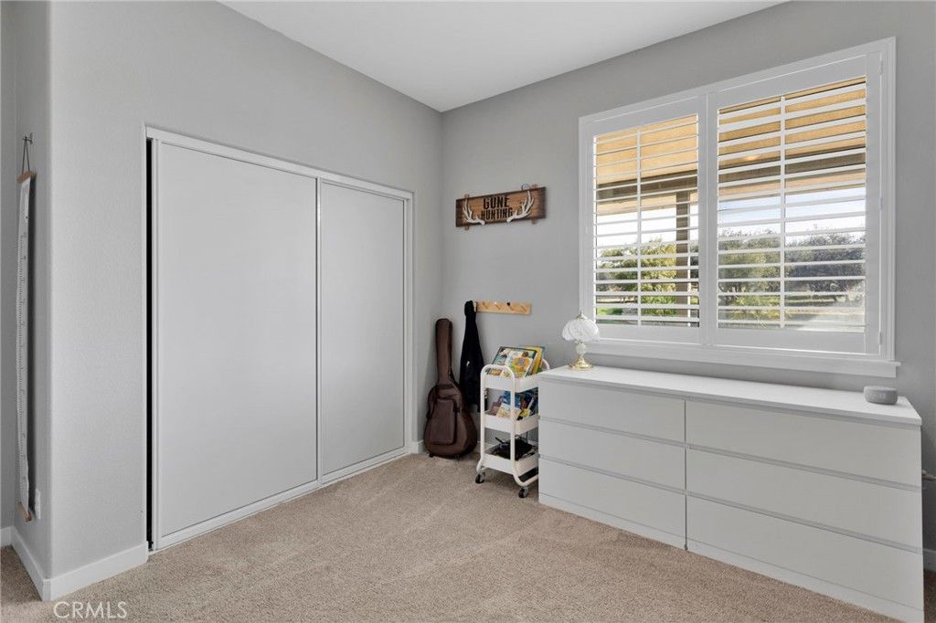 Image 13 of property listing at 9177 Taylor Way, Phelan, CA 92344