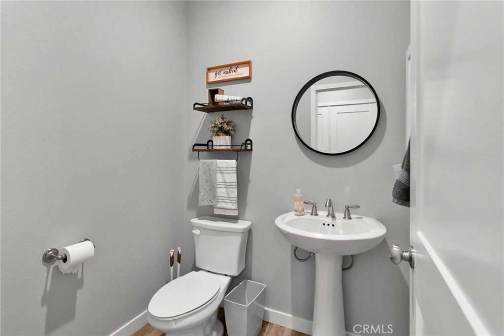 Image 28 of property listing at 9177 Taylor Way, Phelan, CA 92344