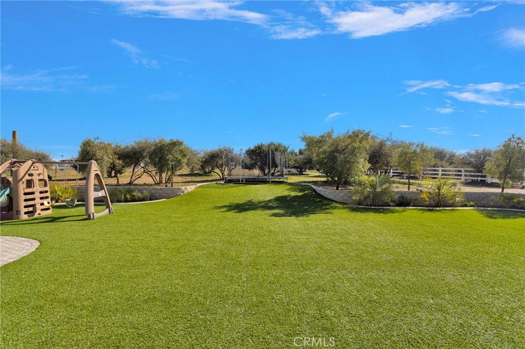 Image 33 of property listing at 9177 Taylor Way, Phelan, CA 92344