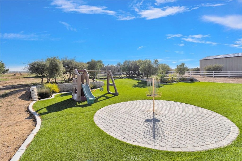 Image 34 of property listing at 9177 Taylor Way, Phelan, CA 92344