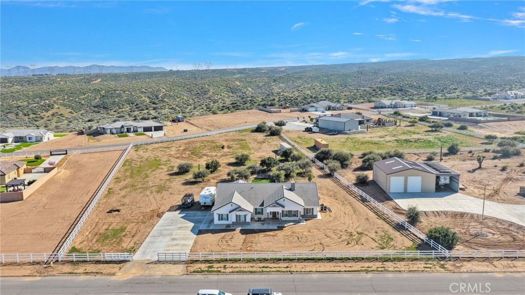 Image 38 of property listing at 9177 Taylor Way, Phelan, CA 92344