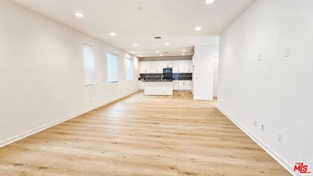 6972 Calla Lily Drive, Fontana, CA 92336