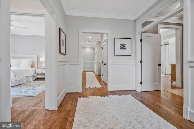 5231 32ND ST N, Arlington, VA 22207