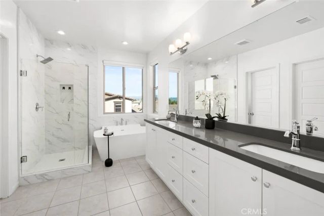 3901 Hayfield Loop, San Luis Obispo, CA 93401