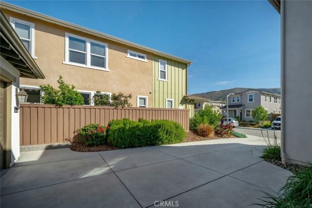 3901 Hayfield Loop, San Luis Obispo, CA 93401