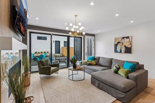 2526 S Lincoln Street, Denver, CO 80210
