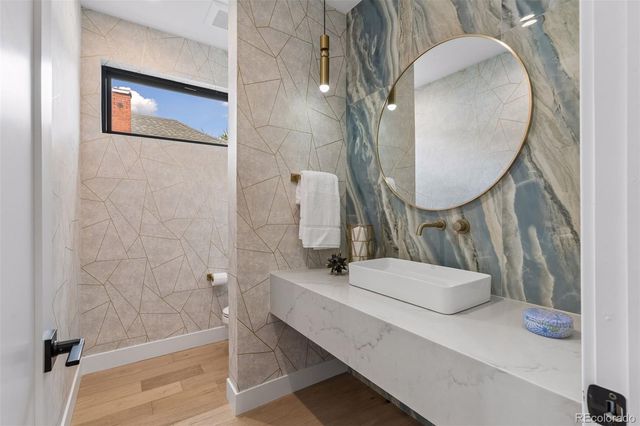 2526 S Lincoln Street, Denver, CO 80210